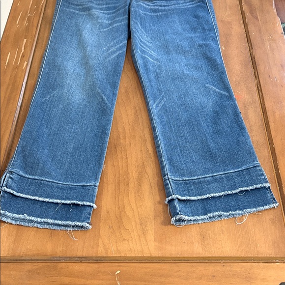 Democracy NWT Absolution Kick Flare Blue Jeans with Frayed Hem Size 10 - Picture 3 of 14